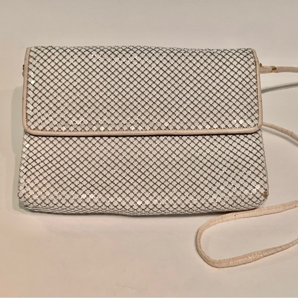 Vintage Whiting and Davis White Metal Mesh Cross Body Shoulder Bag Leather Strap - Picture 2 of 15